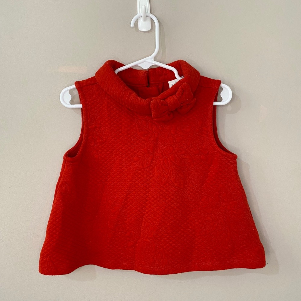 Janie and Jack Girls Red Quilted Poinsettia Bow Roll Neck Top Size 6 Gold Button